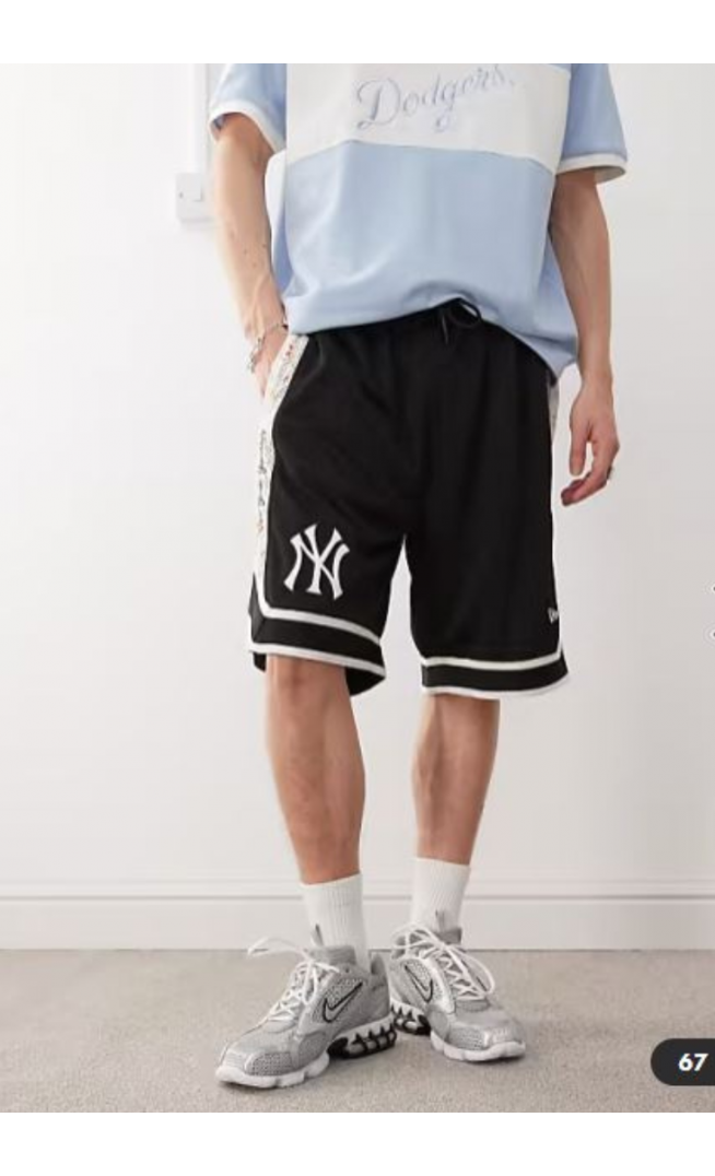 New Era NY Yankees contrast panel trim short in black