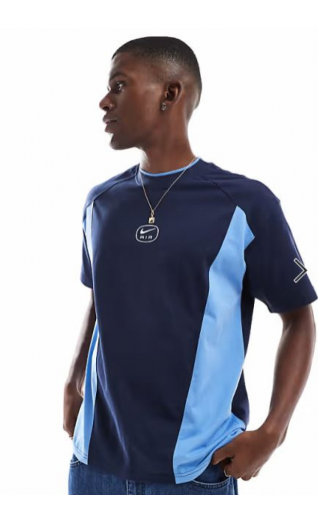Nike Air t-shirt in navy