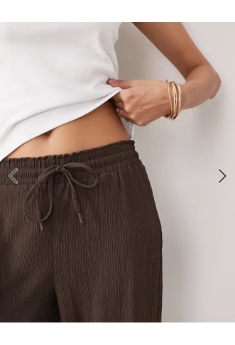 ONLY Tall plisse wide leg trousers in brown