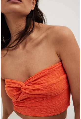 Twist Structure Tube Top