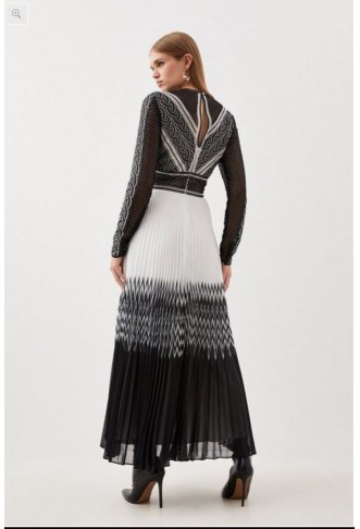 Guipure Lace Pleated Placed Print Woven Maxi Dress