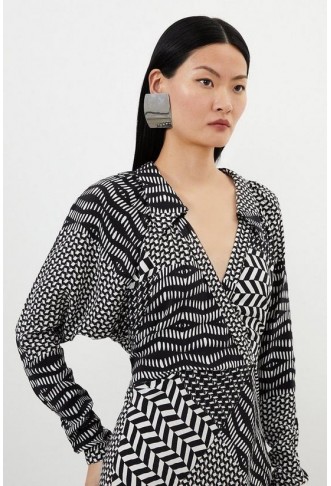 Geo Printed Morocain Woven Collared Midaxi Dress