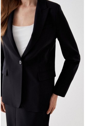 Relaxed Single Breasted Blazer