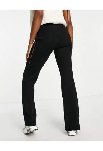 Strike cut out knitted pants in dark brown - BLACK