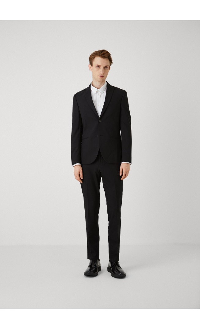 BASIC PLAIN SUIT