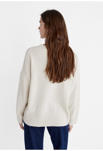 Soft-touch knit sweater