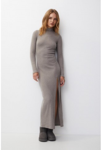 Long soft knitted dress...