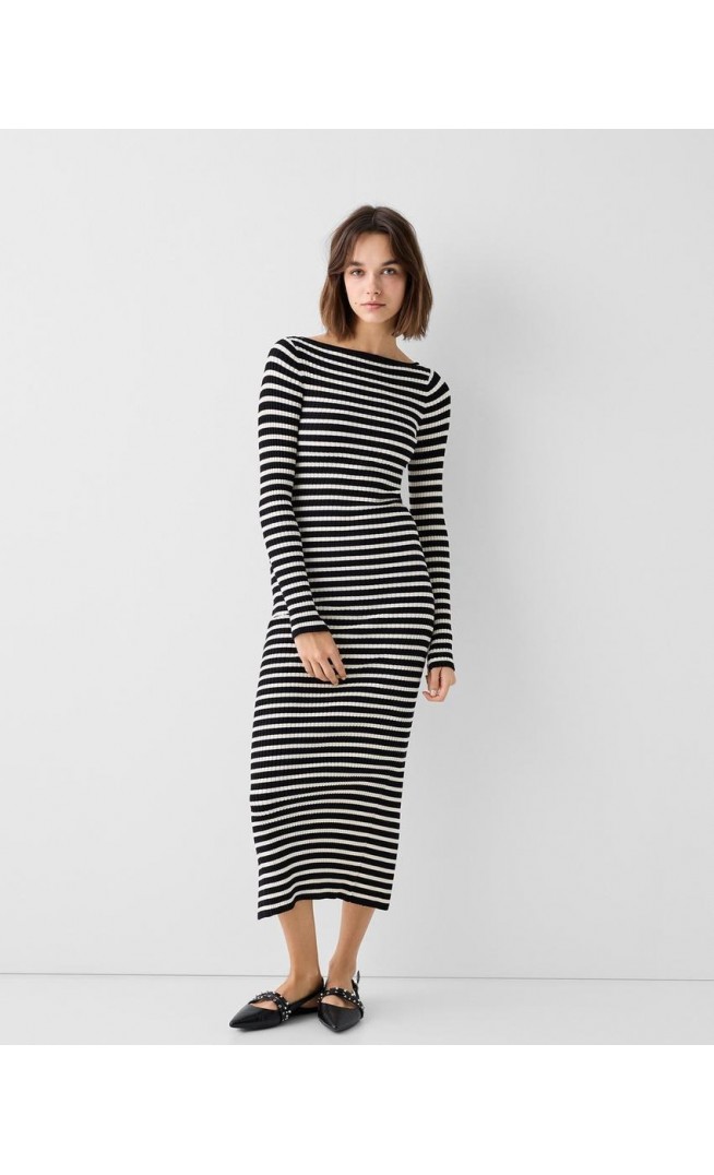 Ribbed knit midi dress with long sleeves