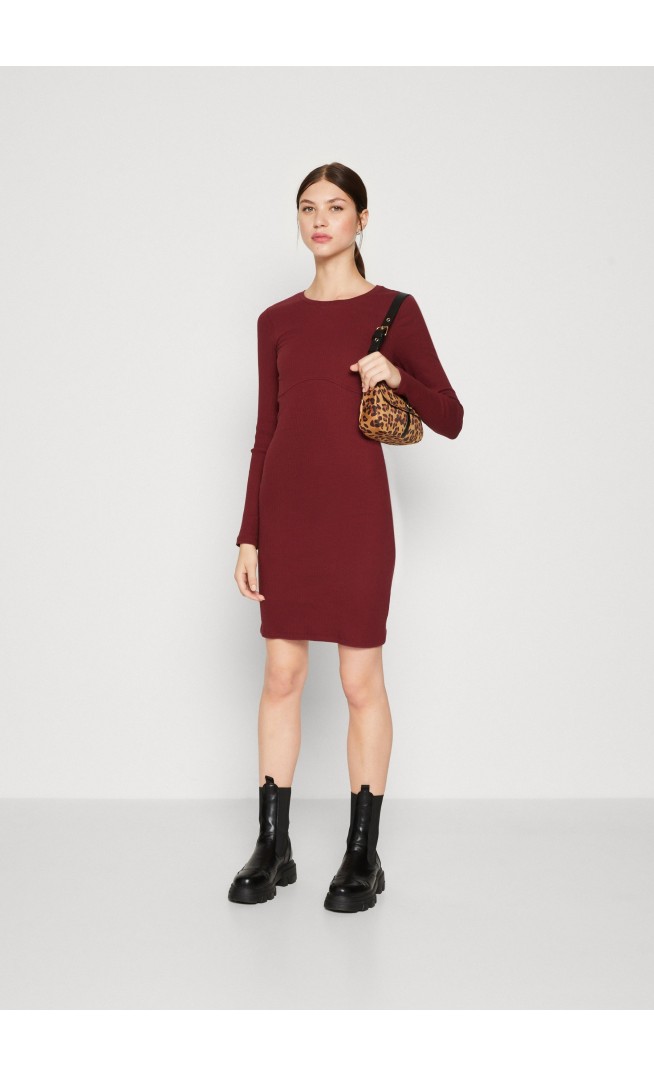 PCTEGAN DRESS - Shift dress - tawny port