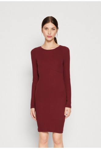 PCTEGAN DRESS - Shift dress - tawny port